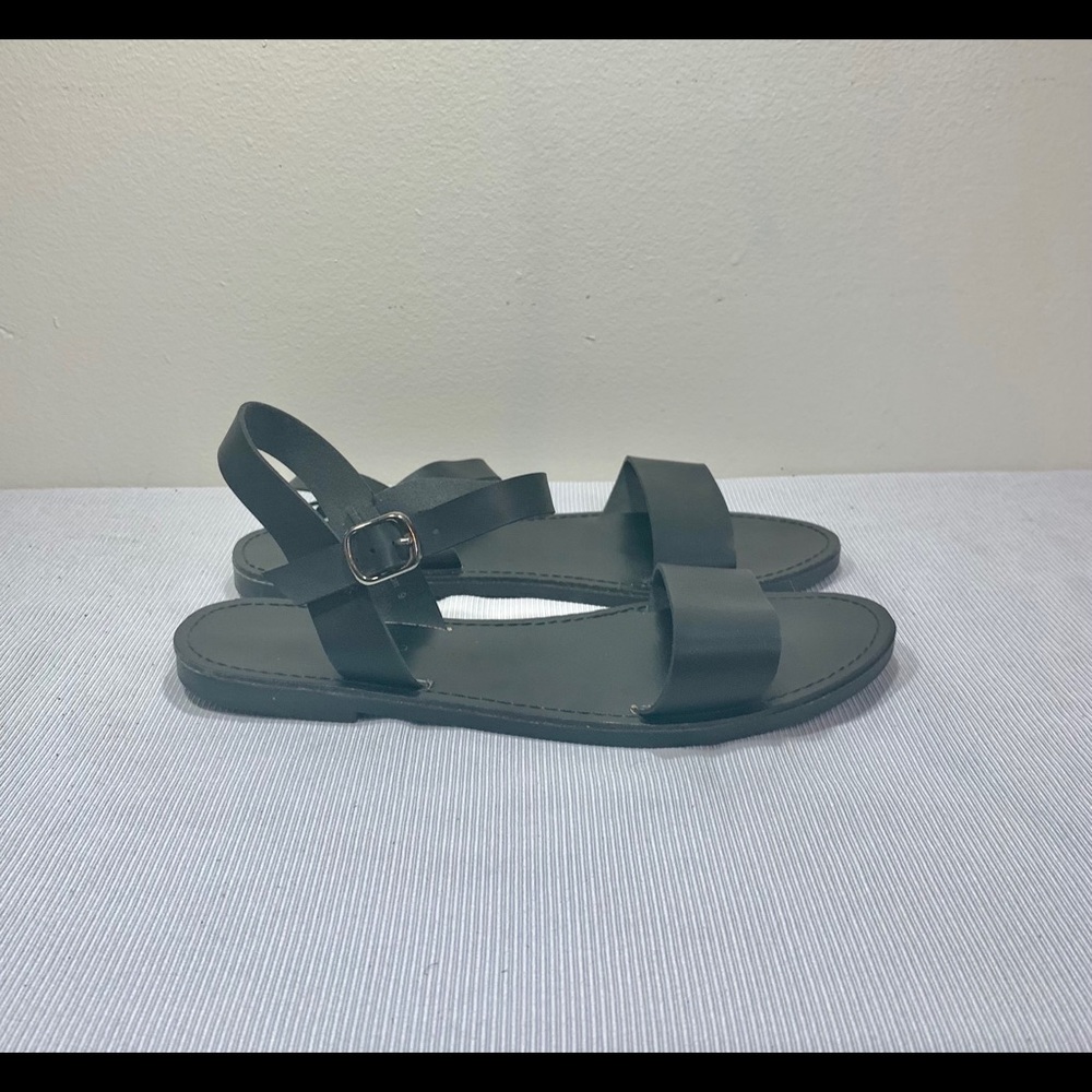 Sandals - Picture 5 of 6